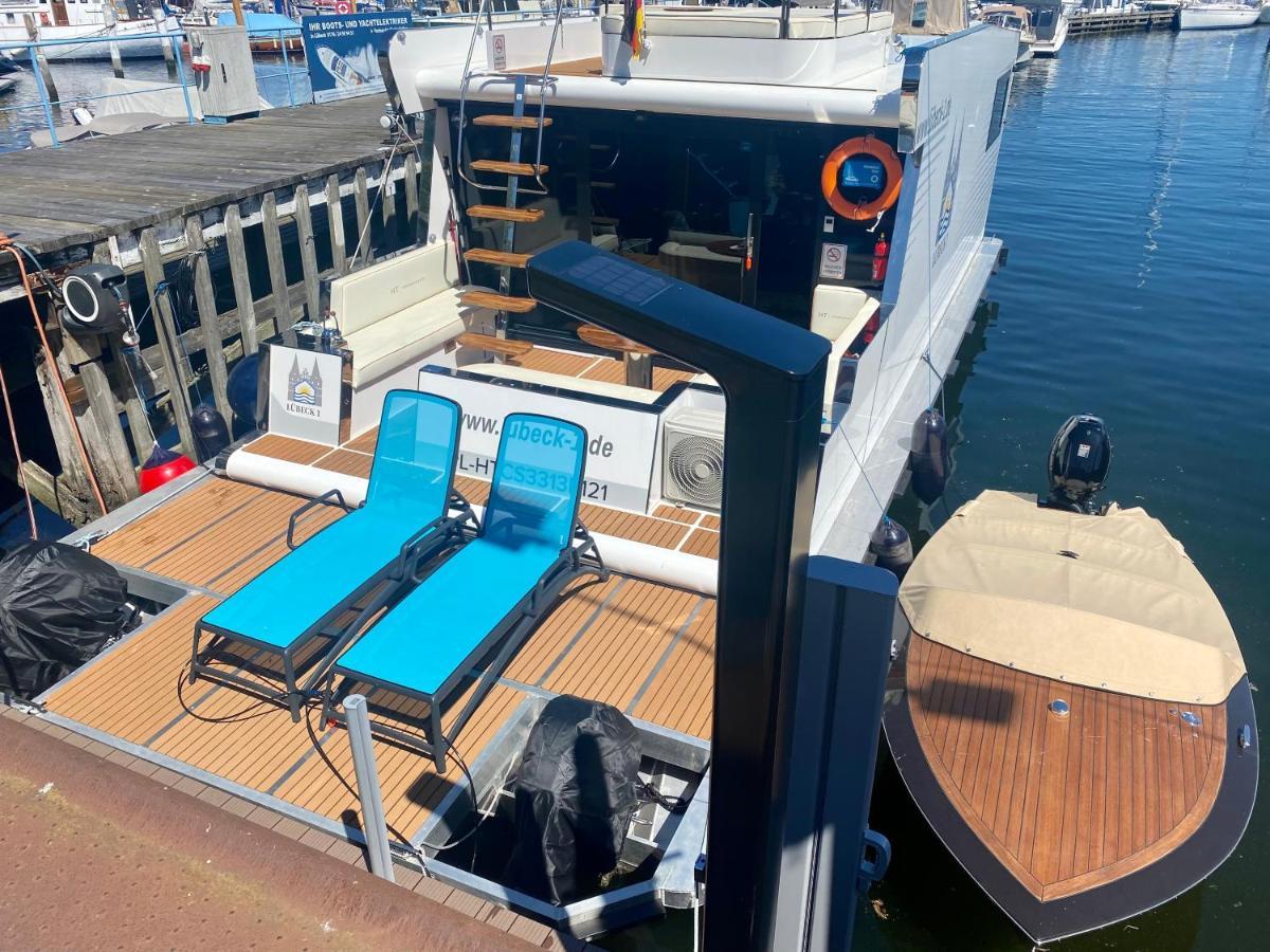 מלון Hausboot Mit Traumlage In Luebeck-Travemuende מראה חיצוני תמונה