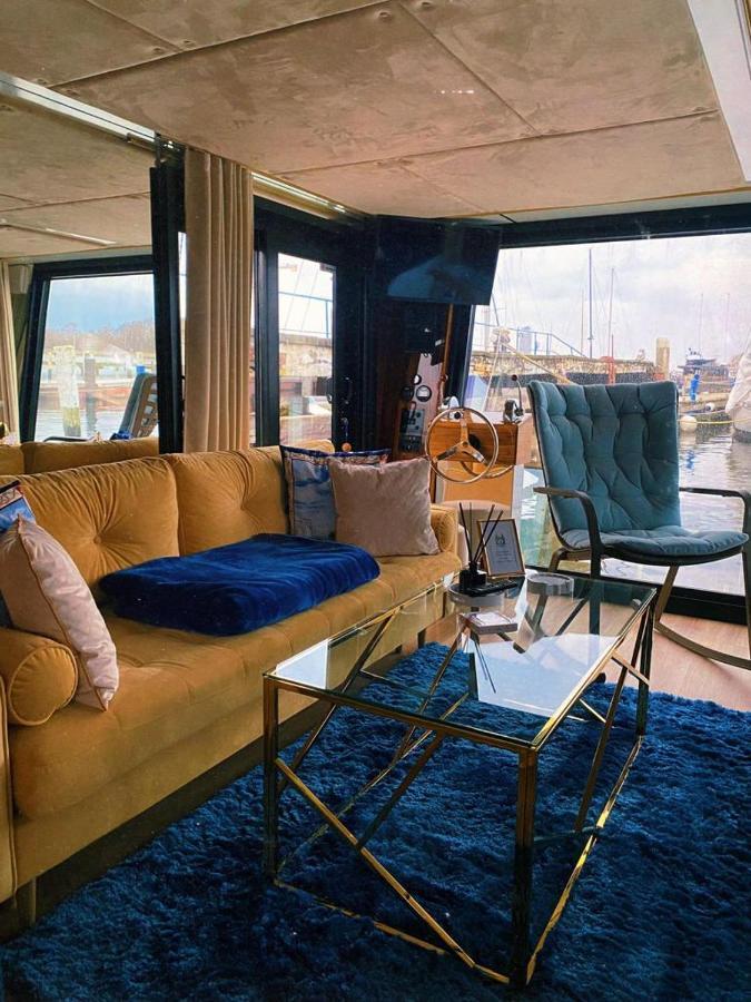 מלון Hausboot Mit Traumlage In Luebeck-Travemuende מראה חיצוני תמונה